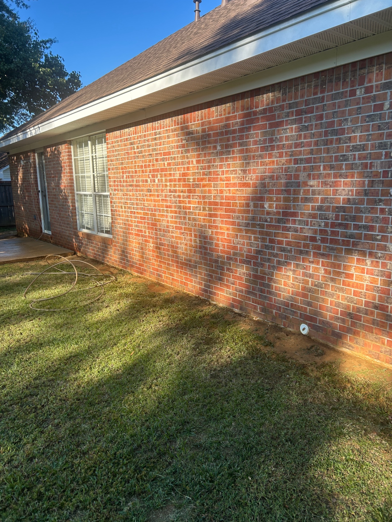 Brick house wash — after cleaning in Pontotoc, MS